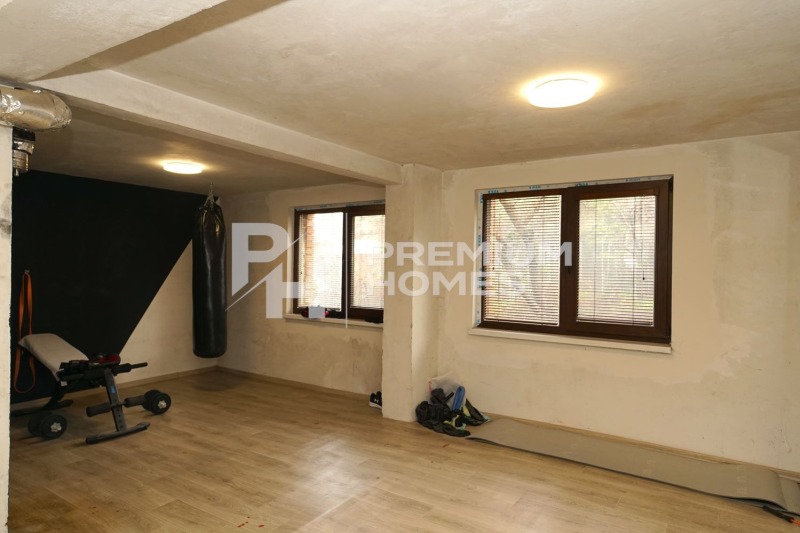 Продава КЪЩА, гр. София, в.з.Беловодски път, снимка 16 - Къщи - 53031368