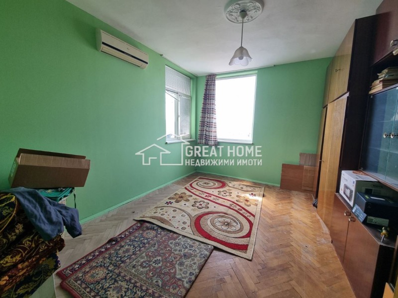 Продава 2-СТАЕН в град Търговище, Център - 43 кв.м / 66 000 € » 129 084.78 лв., ГРЕАЙТ ХОУМ ЕООД