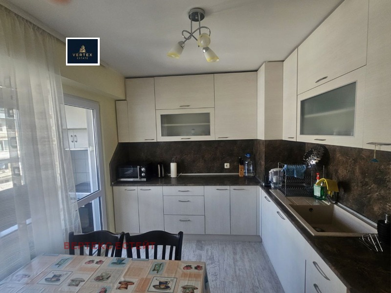 Продава 3-СТАЕН в град Габрово, Център - 75 кв.м / 98 168.04 € » 192 000 лв., ВЕРТЕКС ЕСТЕЙТ