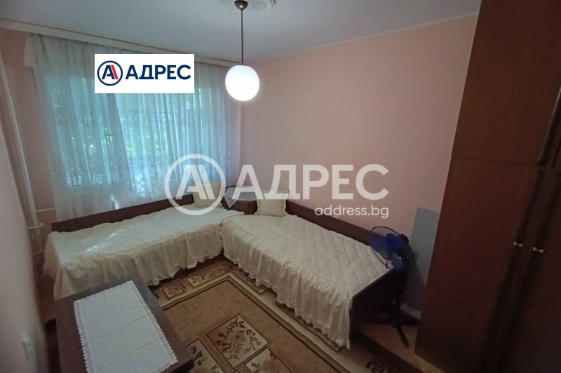 Продава  3-стаен град Разград , Център , 78 кв.м | 62714364 - изображение [2]