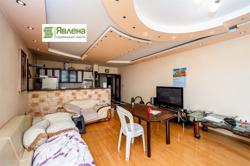 Продава 3-СТАЕН, гр. София, Света Троица, снимка 2 - Апартаменти - 53009501