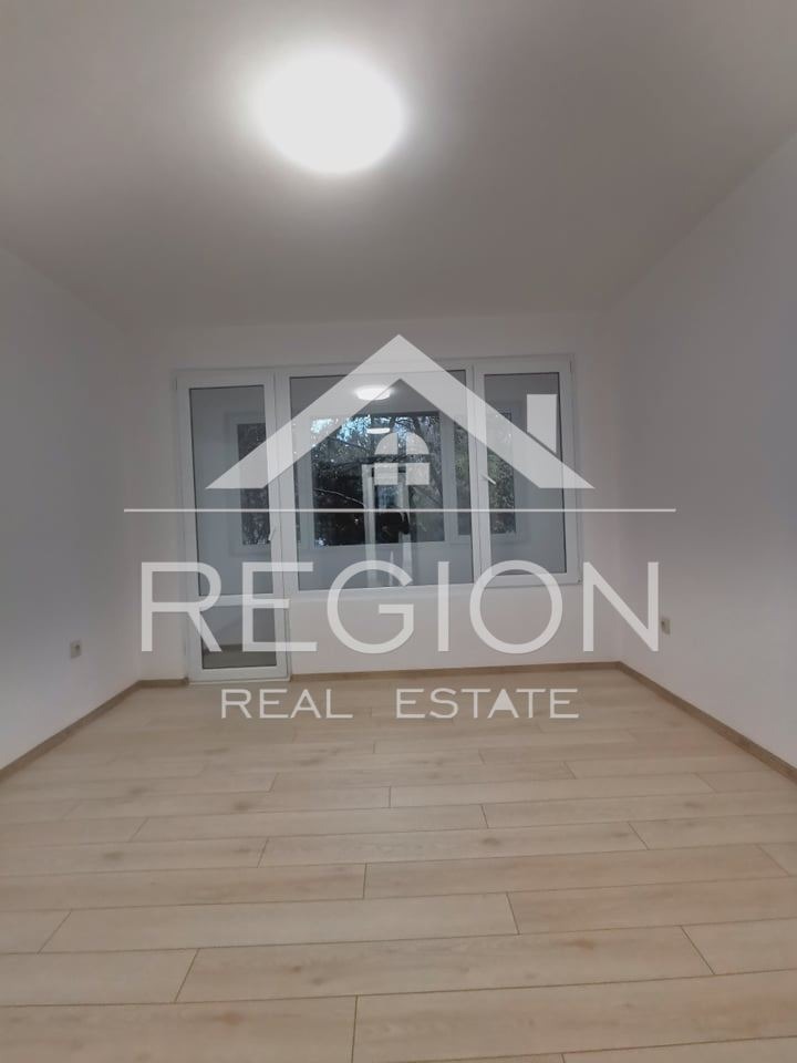 Продава 3-СТАЕН, гр. Варна, Лятно кино Тракия, снимка 3 - Апартаменти - 54251840