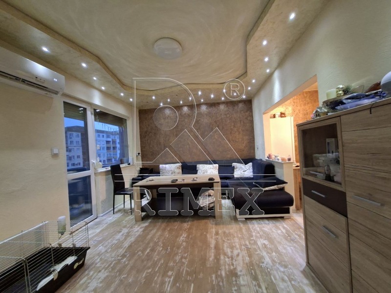 Продава 4-СТАЕН, гр. Пловдив, Южен, снимка 2 - Апартаменти - 53355197