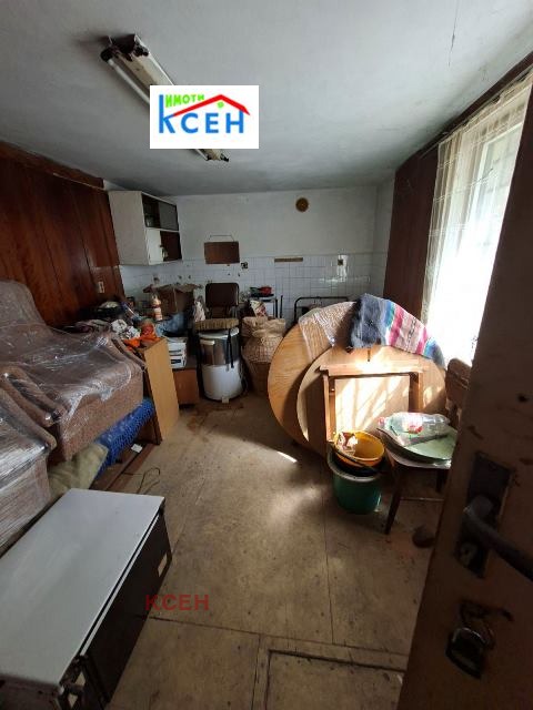 Продава ЕТАЖ ОТ КЪЩА, гр. Търговище, Център, снимка 16 - Етаж от къща - 54865392