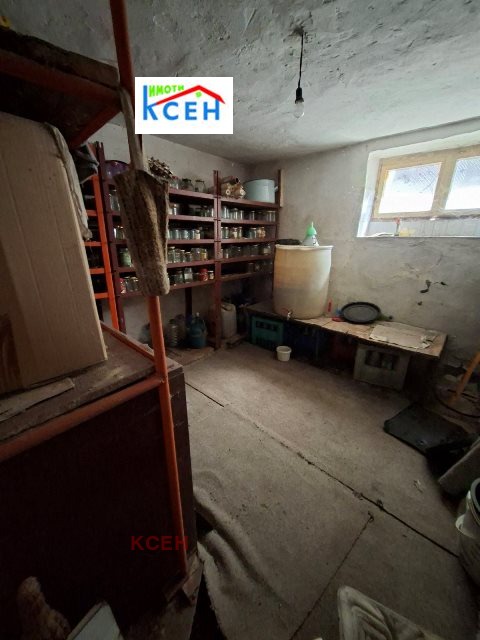 Продава ЕТАЖ ОТ КЪЩА, гр. Търговище, Център, снимка 14 - Етаж от къща - 54865392