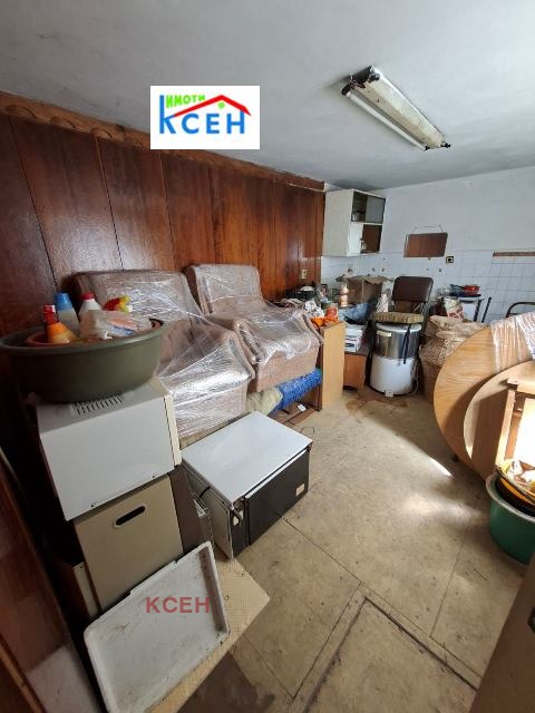 Продава ЕТАЖ ОТ КЪЩА, гр. Търговище, Център, снимка 17 - Етаж от къща - 54865392