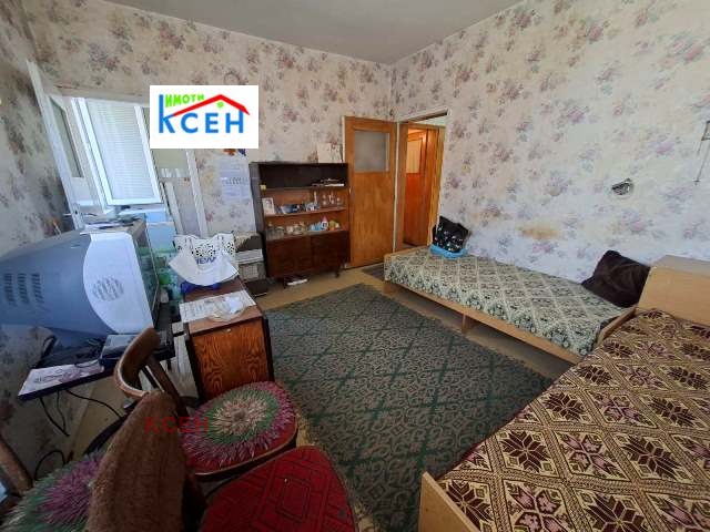 Продава ЕТАЖ ОТ КЪЩА, гр. Търговище, Център, снимка 2 - Етаж от къща - 54865392