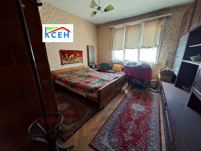 Продава ЕТАЖ ОТ КЪЩА, гр. Търговище, Център, снимка 10 - Етаж от къща - 54865392