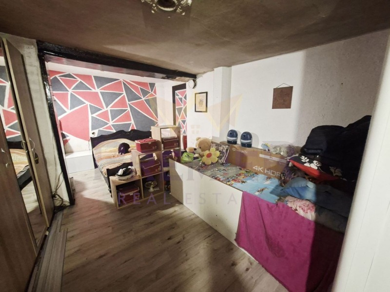 Продава КЪЩА, гр. Варна, Христо Ботев, снимка 3 - Къщи - 53073842