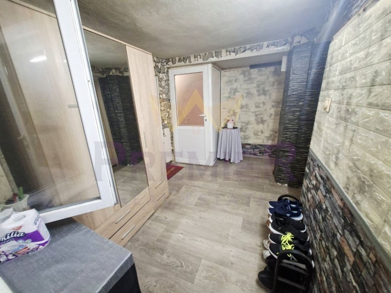 Продава КЪЩА, гр. Варна, Христо Ботев, снимка 4 - Къщи - 53073842