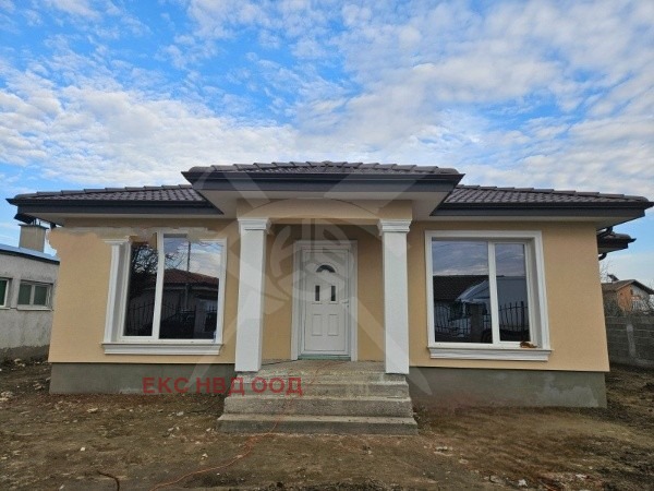 Продава КЪЩА, с. Рогош, област Пловдив