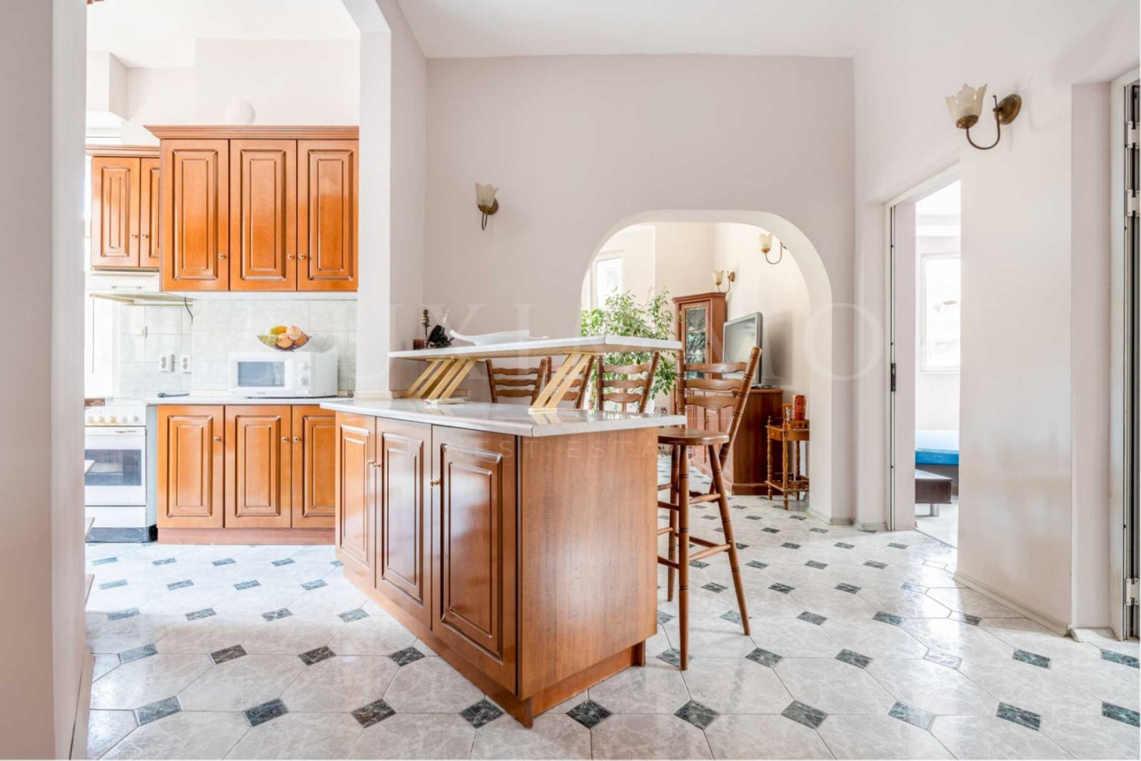 Продава 3-СТАЕН, гр. София, Център, снимка 3 - Апартаменти - 53999028