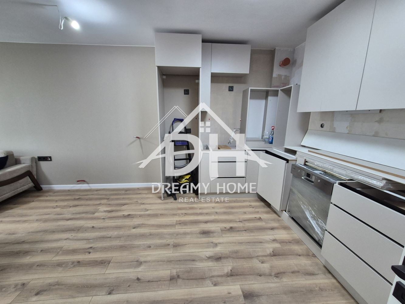 Продава 3-СТАЕН, гр. Кърджали, Център, снимка 2 - Апартаменти - 54505278