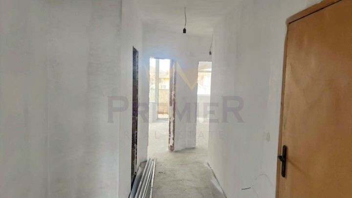 Продава 3-СТАЕН, гр. Бургас, Възраждане, снимка 2 - Апартаменти - 53021614