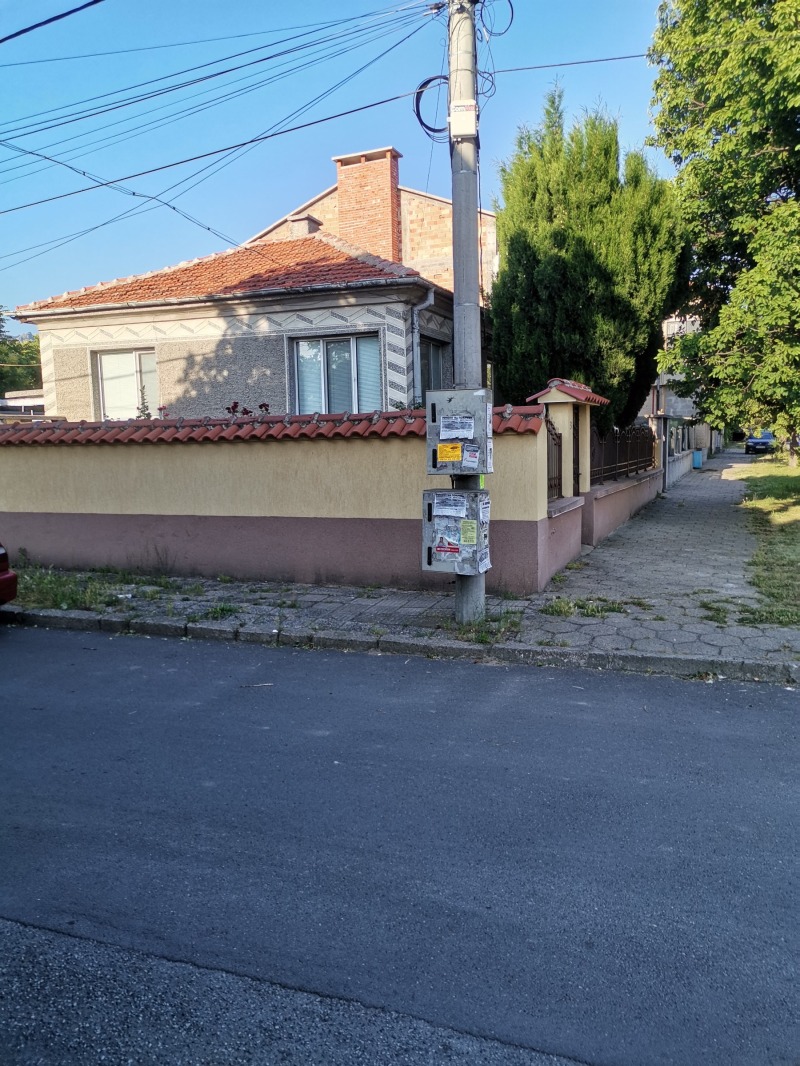Продава КЪЩА, гр. Сливен, Руски, снимка 2 - Къщи - 52780515