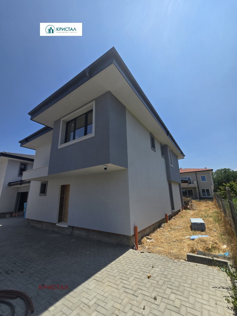 Продава  Къща област Пловдив , с. Първенец , 240 кв.м | 15297323 - изображение [2]
