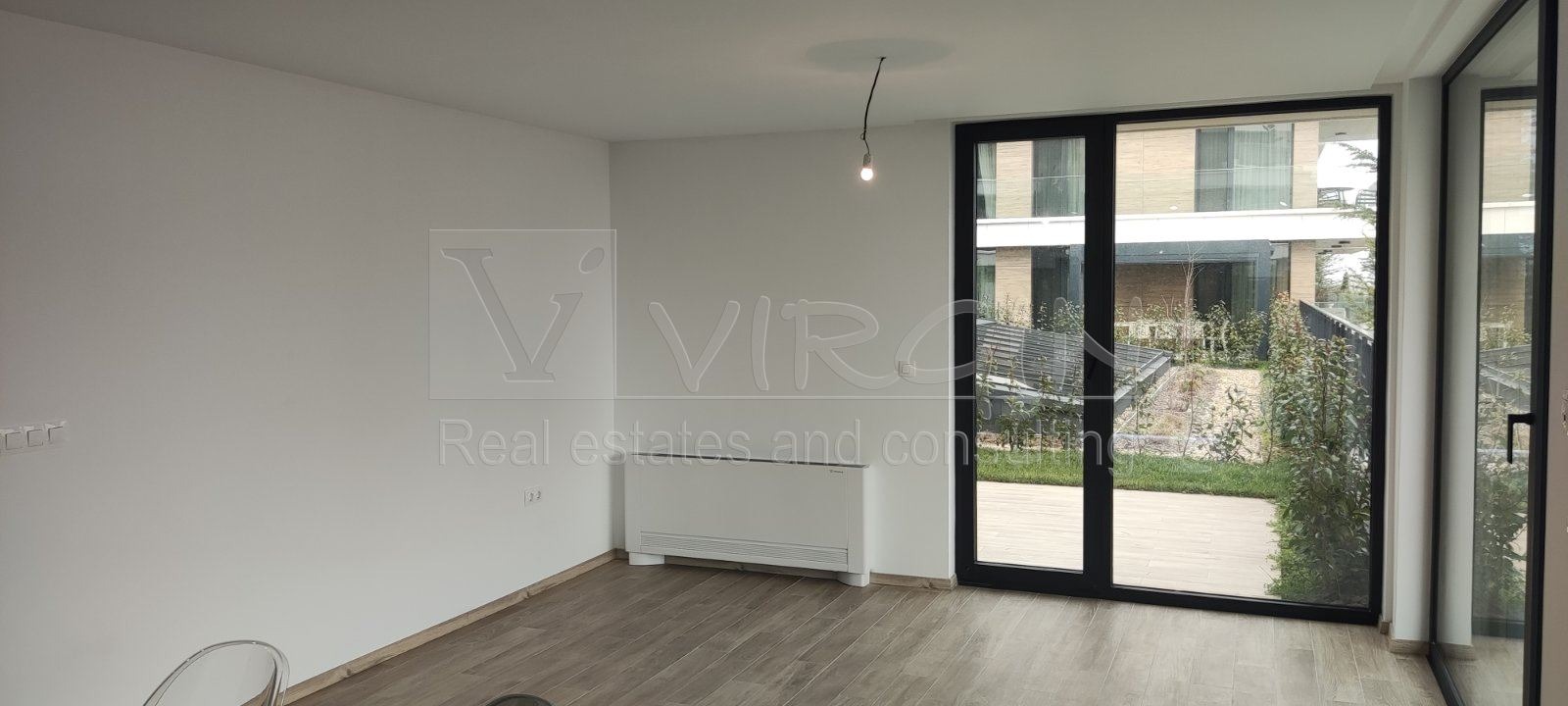 Продава 4-СТАЕН, гр. Варна, к.к. Св.Св. Константин и Елена, снимка 3 - Апартаменти - 53614997