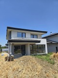 Продава КЪЩА, област Пловдив, с. Първенец • 340000 € • 17059136 — Holmes.bg