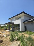 Продава КЪЩА, област Пловдив, с. Първенец • 340000 € • 17059136 — Holmes.bg