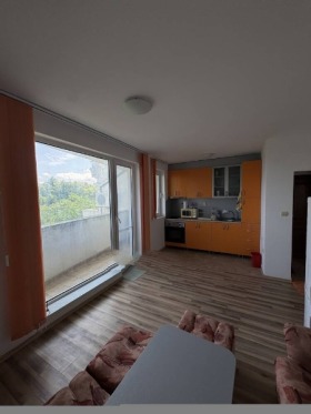 2-стаен град Бургас, Сарафово