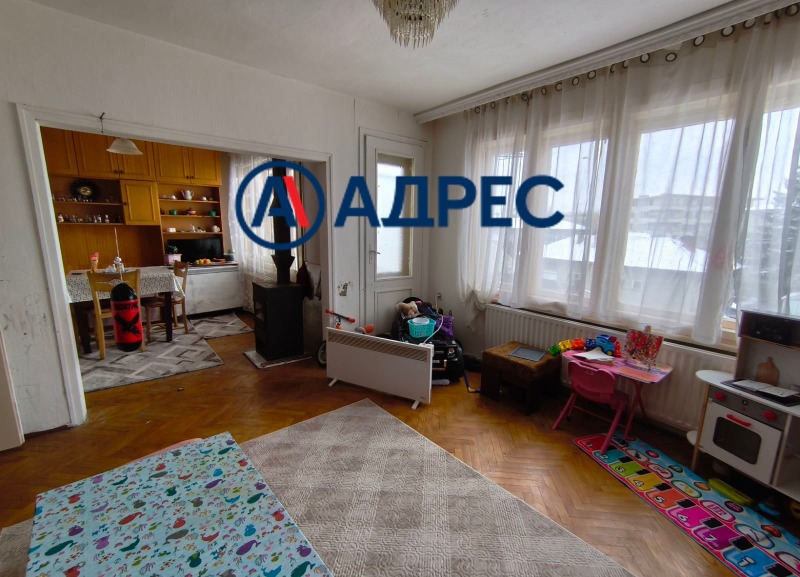 Продава 4-СТАЕН, гр. Севлиево, област Габрово, снимка 1 - Aпартаменти - 49203713