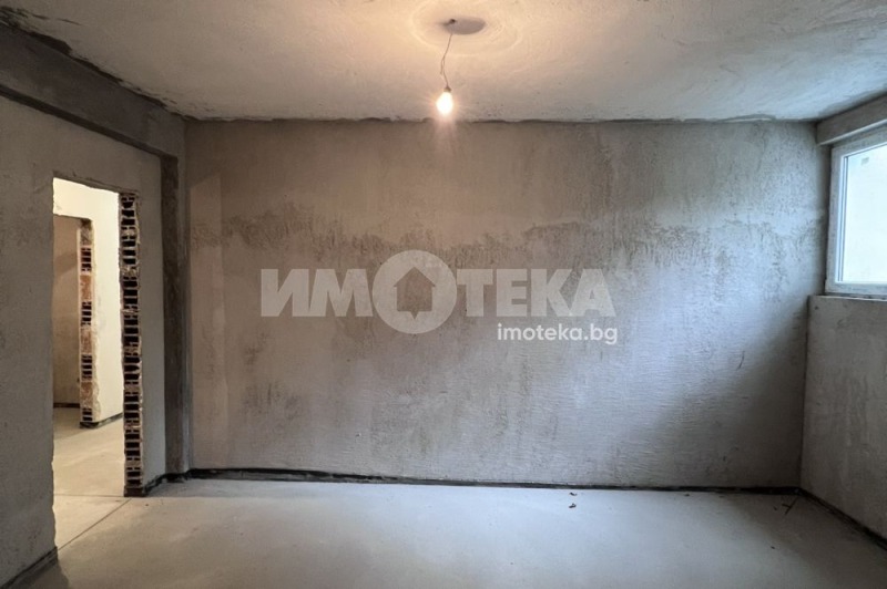 Till salu  3+ sovrum Sofia , Bojana , 262 kvm | 59670316 - bild [12]