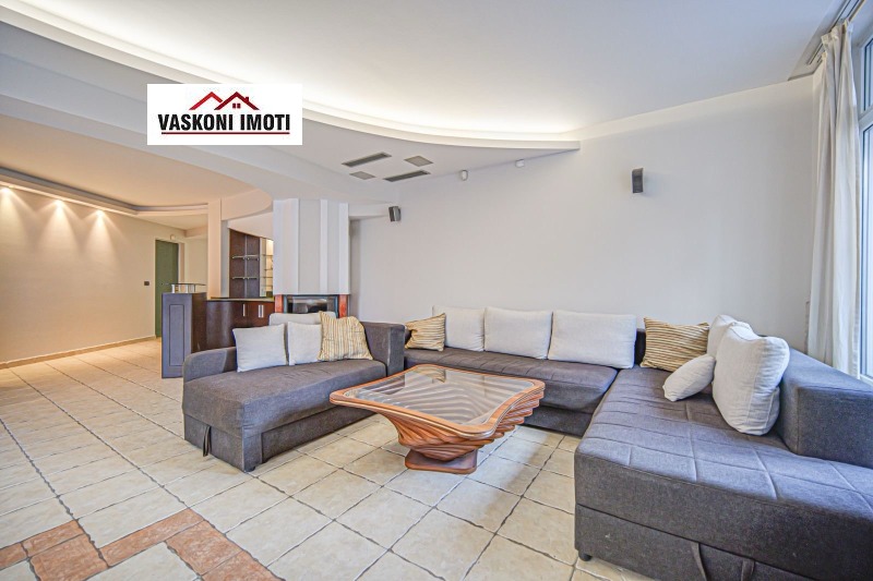 Till salu  3+ sovrum Sofia , Lozenec , 250 kvm | 67860645