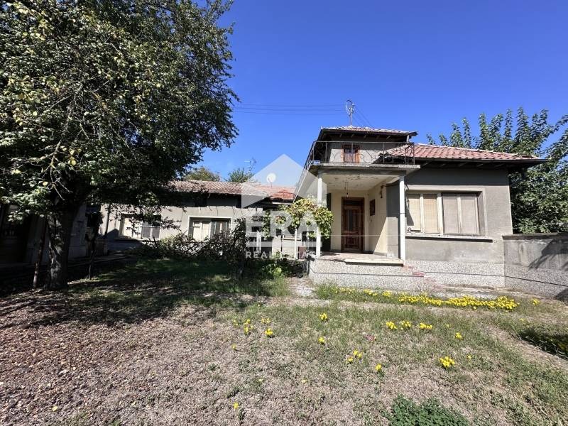 Продава КЪЩА, гр. Бяла черква, област Велико Търново