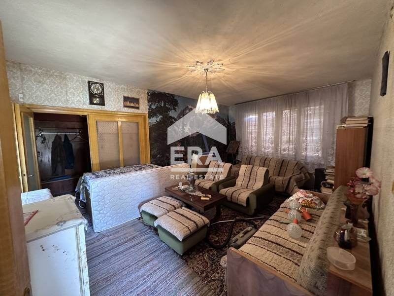 Продава КЪЩА, гр. Бяла черква, област Велико Търново, снимка 4 - Къщи - 54553275