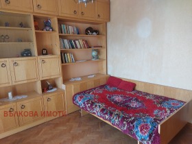 3+ Schlafzimmer Tri tschutschura - sewer, Stara Zagora 1