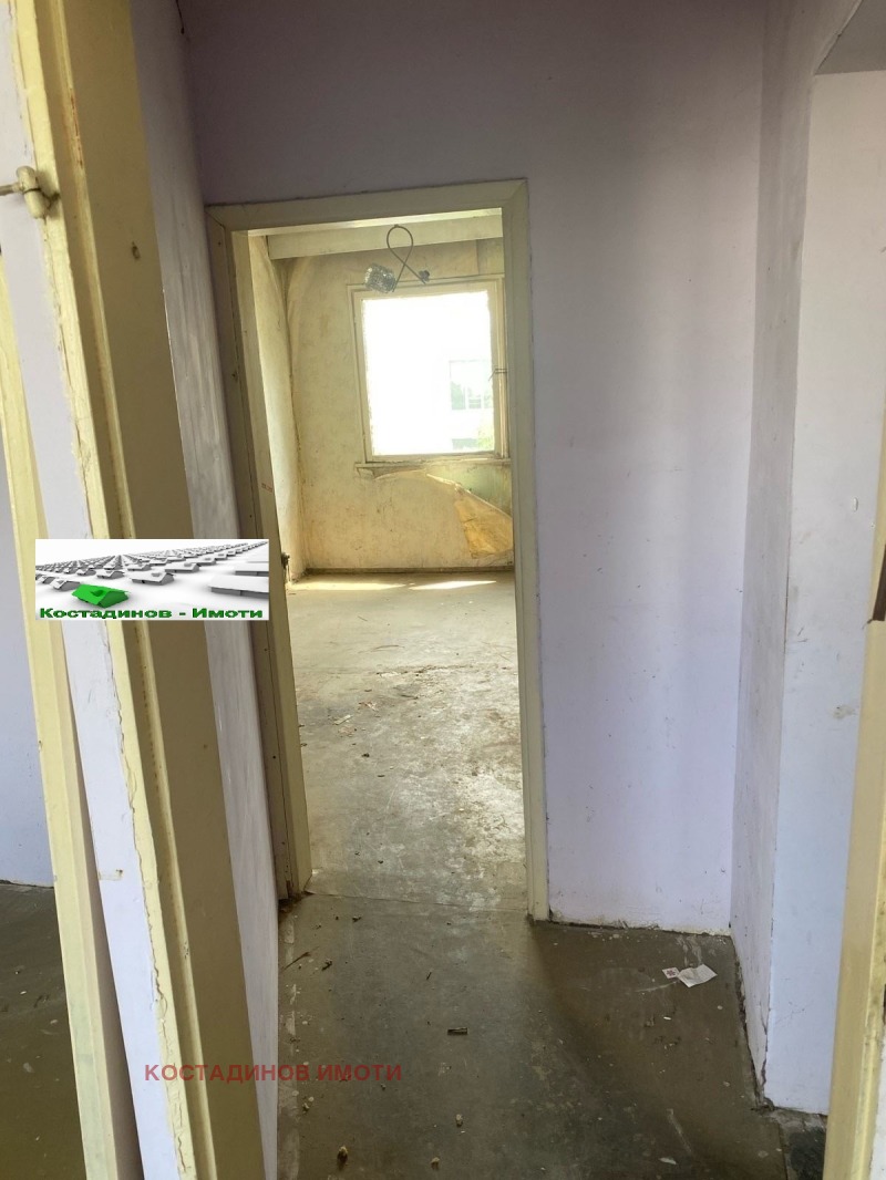 Продава  2-стаен град Пловдив , Христо Смирненски , 65 кв.м | 75500030 - изображение [6]