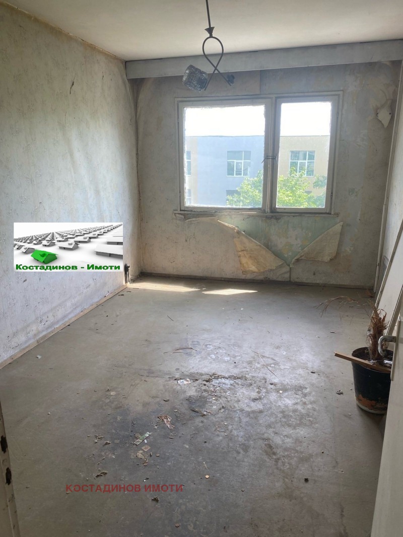 Продава  2-стаен град Пловдив , Христо Смирненски , 65 кв.м | 75500030