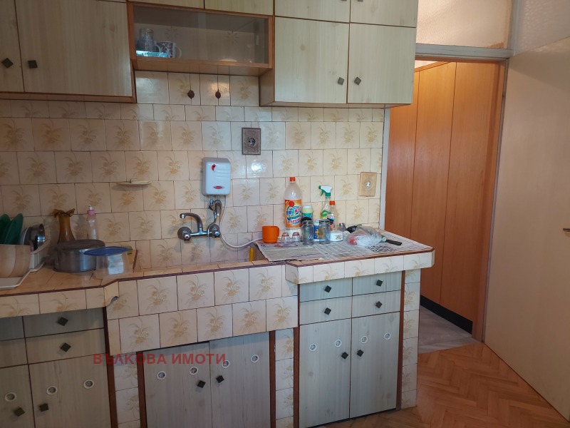 Myytävänä  3+ makuuhuone Stara Zagora , Tri tšutšura - sever , 84 neliömetriä | 82275738 - kuva [13]