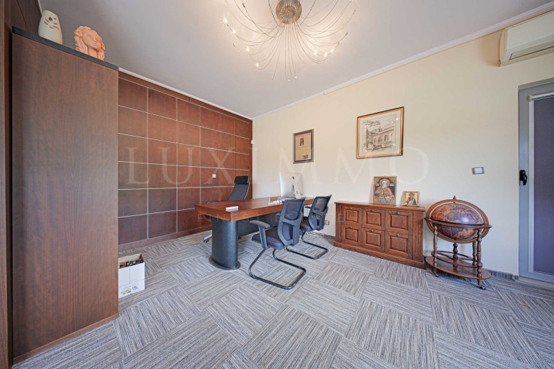 Zu verkaufen  Büro Sofia , Manastirski liwadi , 241 qm | 37327215