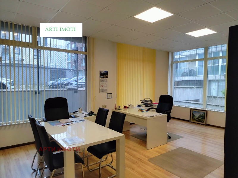 Продава КЛИНИКА в град София, Кръстова вада - 160 кв.м / 495 000 € » 968 135.85 лв., АРТИ ИМОТИ