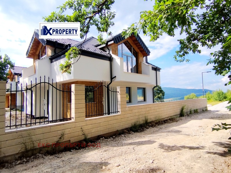 На продаж  Будинок область Перник , Рударци , 240 кв.м | 56408479