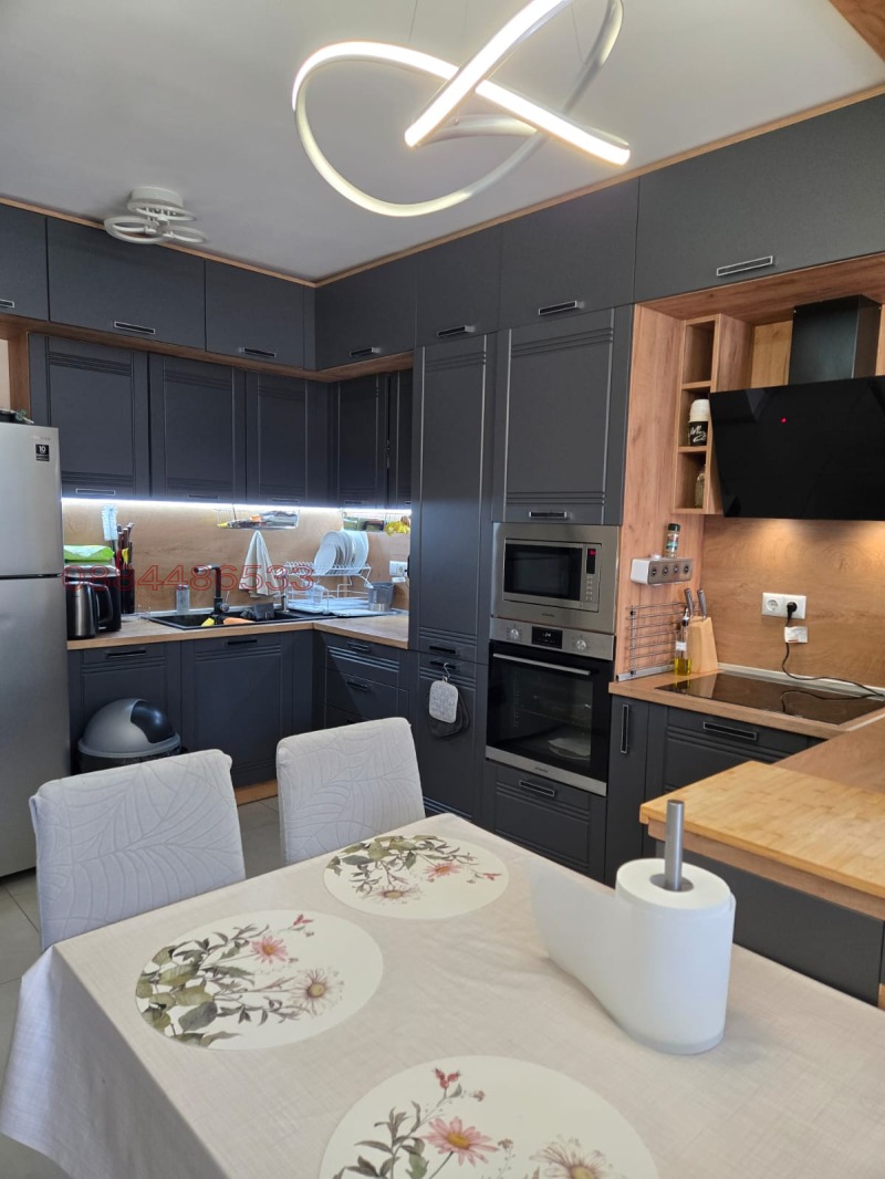 Продава  3-стаен град Варна , Бриз , 121 кв.м | 44410814