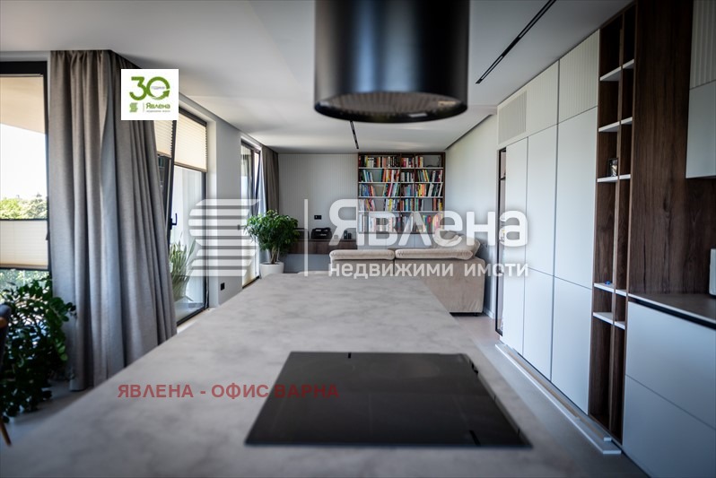 Продава 4-СТАЕН, гр. Варна, к.к. Св.Св. Константин и Елена, снимка 2 - Апартаменти - 54035044