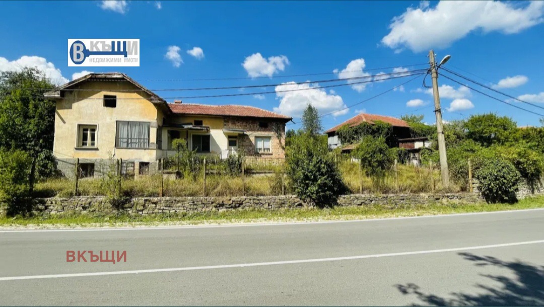 Продава КЪЩА, с. Белица, област Габрово, снимка 2 - Къщи - 46470609