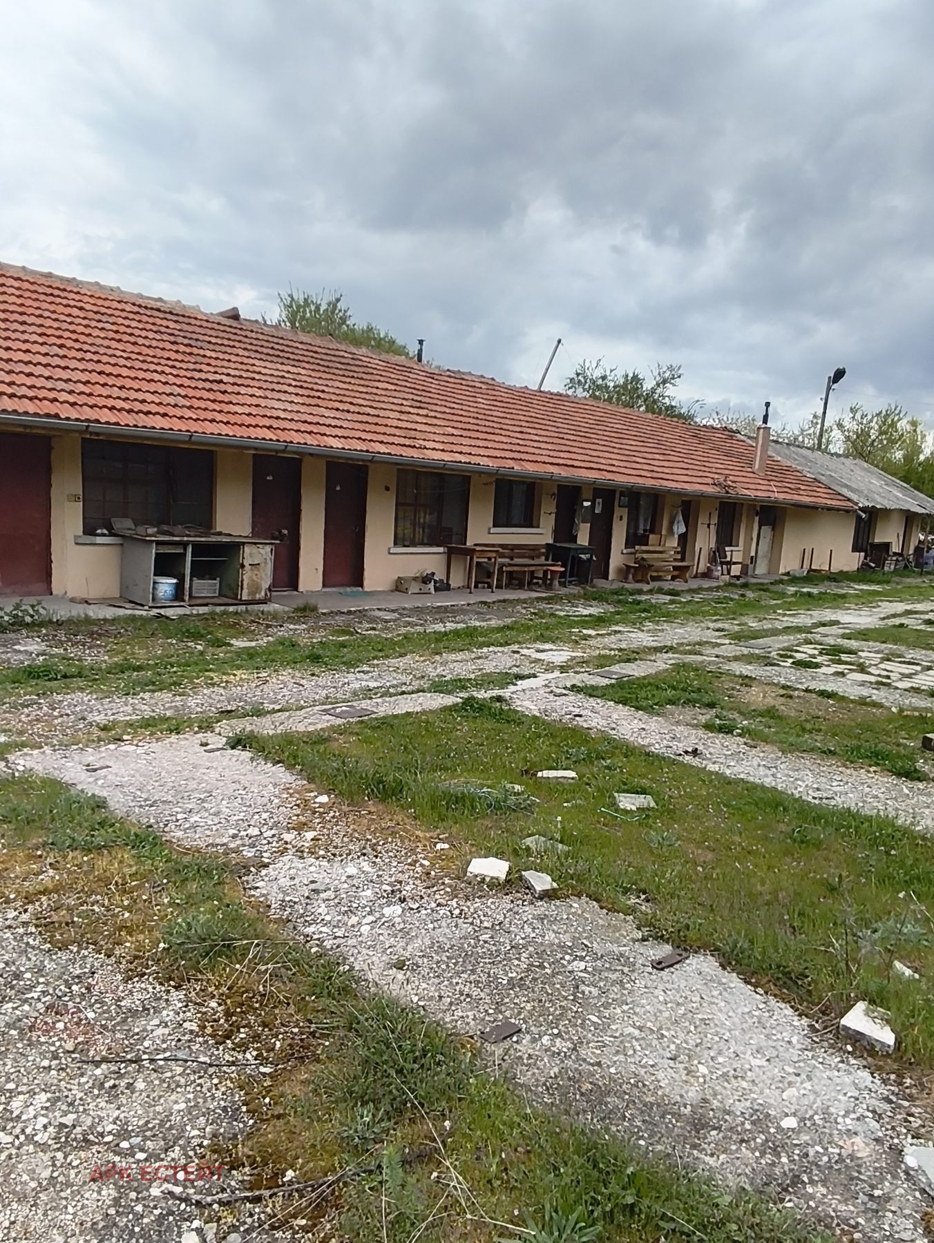 Продава БИЗНЕС ИМОТ, с. Сапарево, област Кюстендил