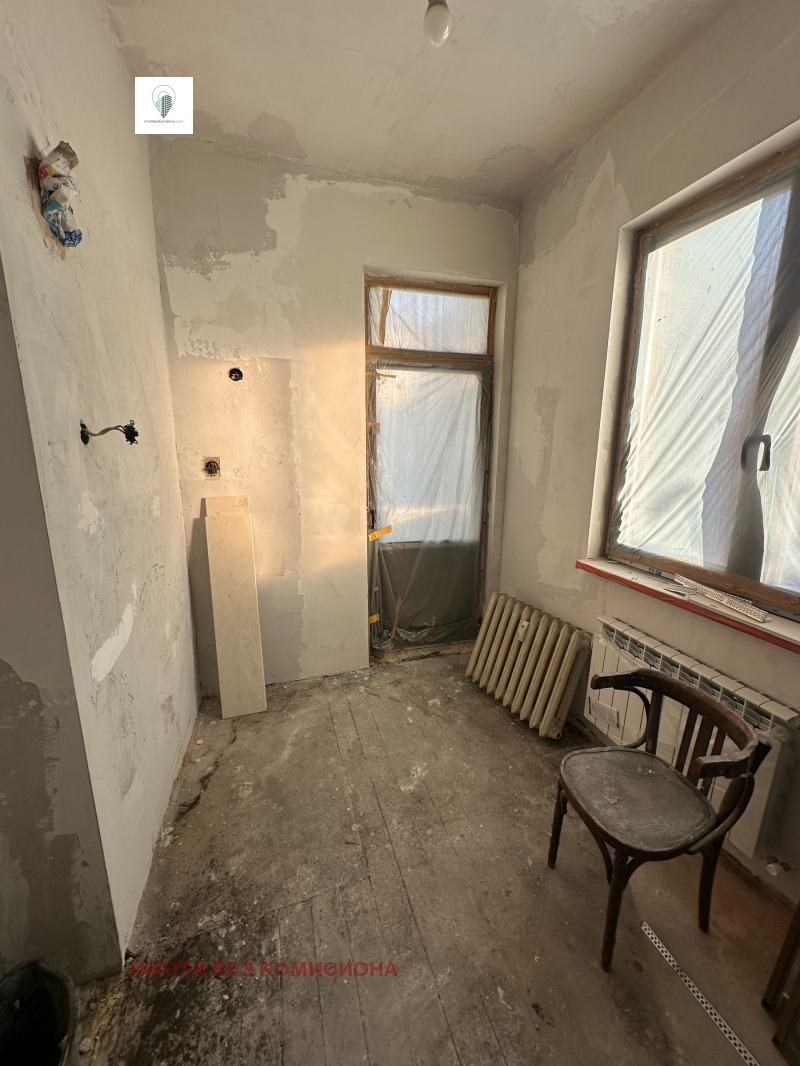 Продава 3-СТАЕН, гр. София, Център, снимка 3 - Апартаменти - 52391851