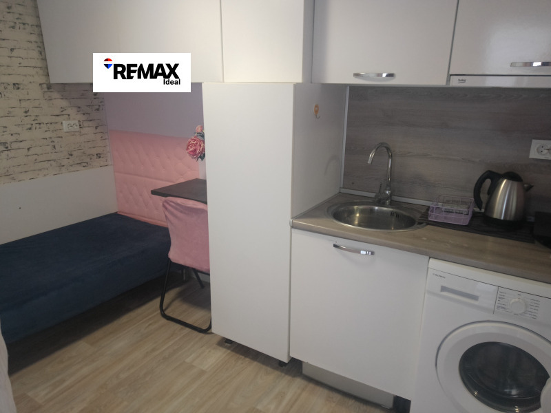 Продава КЪЩА, гр. Варна, Окръжна болница-Генерали, снимка 2 - Къщи - 51868161