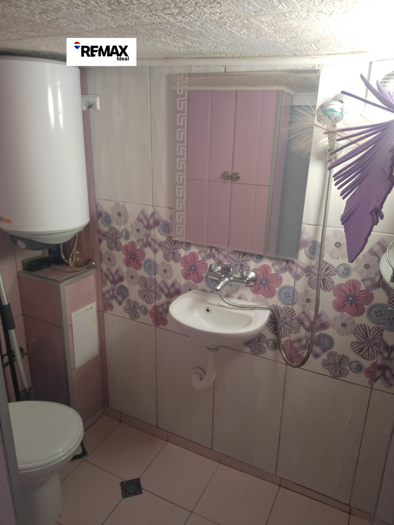 Продава КЪЩА, гр. Варна, Окръжна болница-Генерали, снимка 9 - Къщи - 51868161