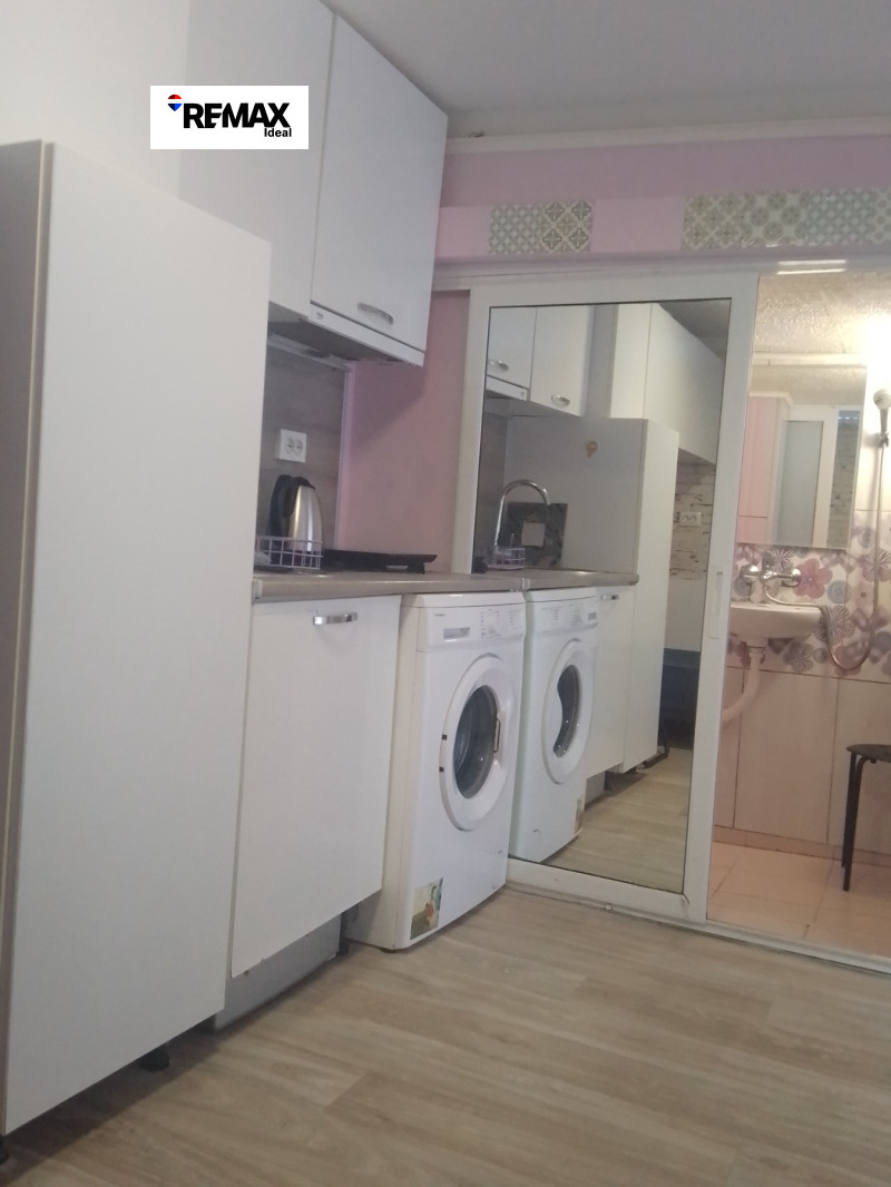 Продава КЪЩА, гр. Варна, Окръжна болница-Генерали, снимка 6 - Къщи - 51868161