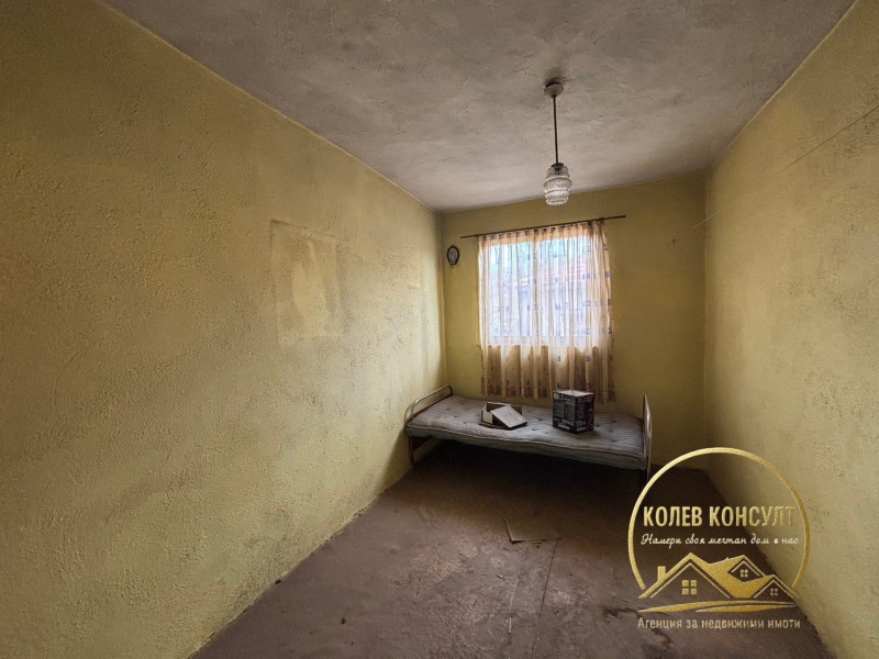 Продава КЪЩА, с. Тракия, област Стара Загора, снимка 4 - Къщи - 52521216