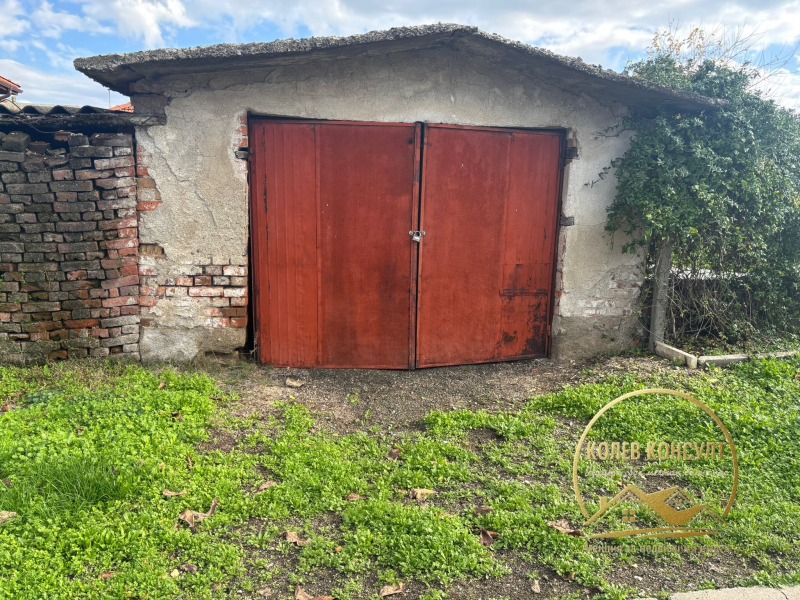 Продава КЪЩА, с. Тракия, област Стара Загора, снимка 2 - Къщи - 52521216