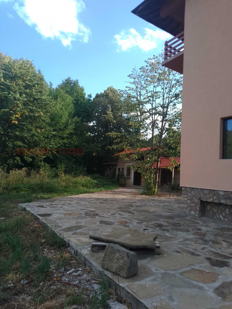 Продава ХОТЕЛ, с. Орешак, област Ловеч, снимка 10 - Хотели - 53500657