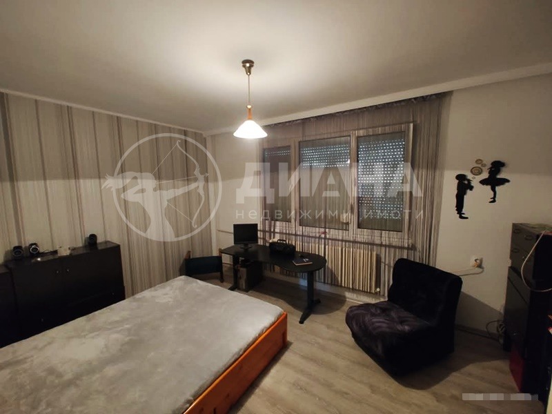 Продава  4-стаен град Пловдив , Център , 117 кв.м | 59417997 - изображение [8]