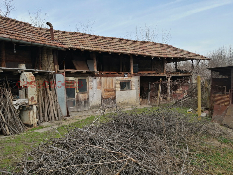 Продава КЪЩА, с. Стамболово, област Велико Търново, снимка 13 - Къщи - 52782583