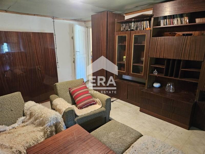 Продава КЪЩА, с. Елена, област Хасково, снимка 8 - Къщи - 54148840